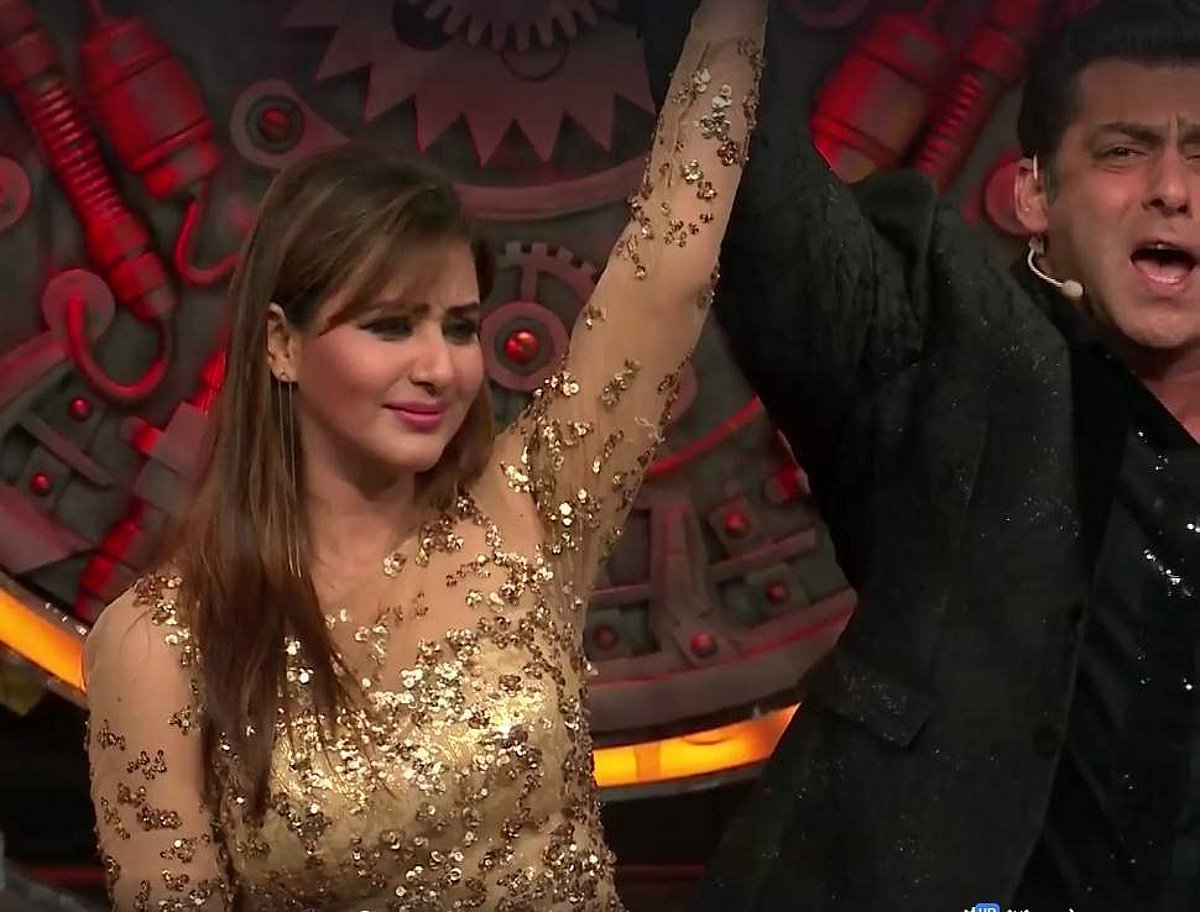 ஹிந்தி பிக் பாஸ் வெற்றியாளர் ஆன நடிகை ஷில்பா ஷிண்டே!