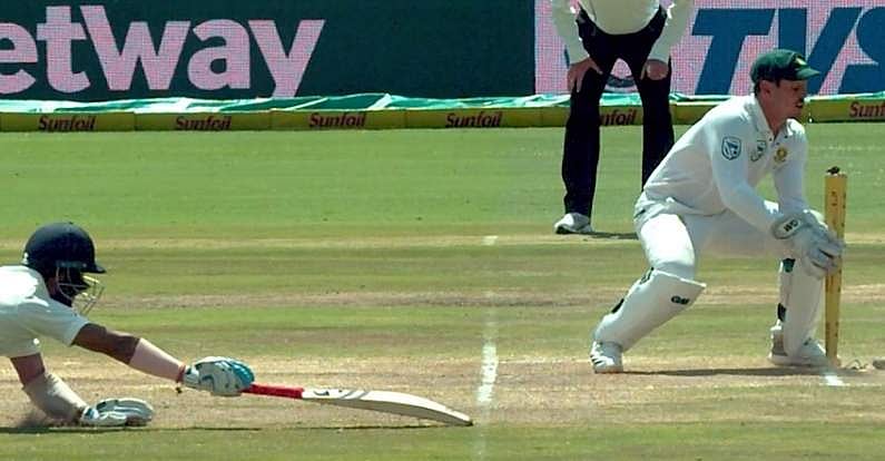 ரன் அவுட்: புஜாராவின் விநோத சாதனை!