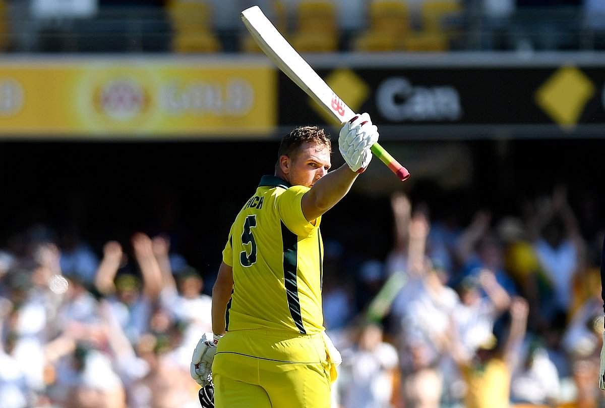 ஆரோன் ஃபிஞ்ச் சதம்: ஆஸ்திரேலியா 270 ரன்கள்!