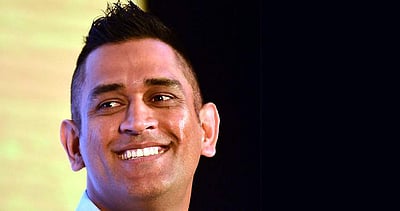 தோனி நட்சத்திரமாக விளங்குவார் என 2004-லிலேயே கங்குலி கணித்தார்!