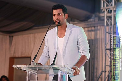 மக்களுக்கு நல்லது செய்கிற அனைவரும் அரசியல்வாதிகள்தான்! விஷால் பேச்சு!