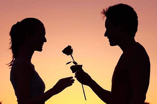 காதலர் தினத்தை முன்னிட்டு தினுசு... தினுசாய் மனசு! #இதுஎனதுபதின்மக்காதல் தினமணி ஹேஷ் டேக்!