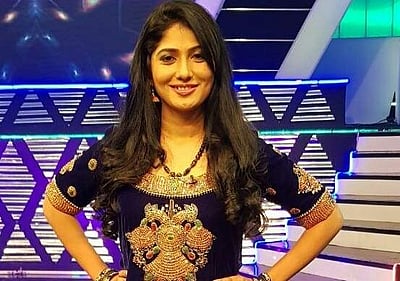 ஆசிரியர்கள் போராட்டத்துக்கு ‘பிக் பாஸ்’ ஜூலி ஆதரவு!