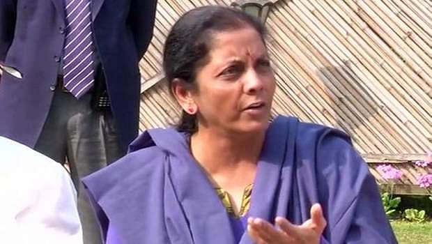 இலங்கை சட்ட மசோதா தொடர்பாக வெளியுறவுத்துறை அமைச்சகத்துடன் ஆலோசனை: நிர்மலா சீதாராமன்