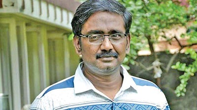 தீபிகா காமமும் காதலும் ததும்பும் பேரழகி! பத்மாவத் படத்தைப் புகழ்ந்து தள்ளிய வசந்தபாலன்!