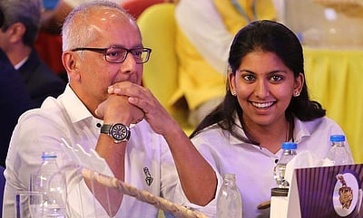 ஐபிஎல் ஏலத்தில் ப்ரீத்தி ஜிந்தாவுக்குக் கடும் போட்டி கொடுத்த இளம் பெண் யார்? (படங்கள்)