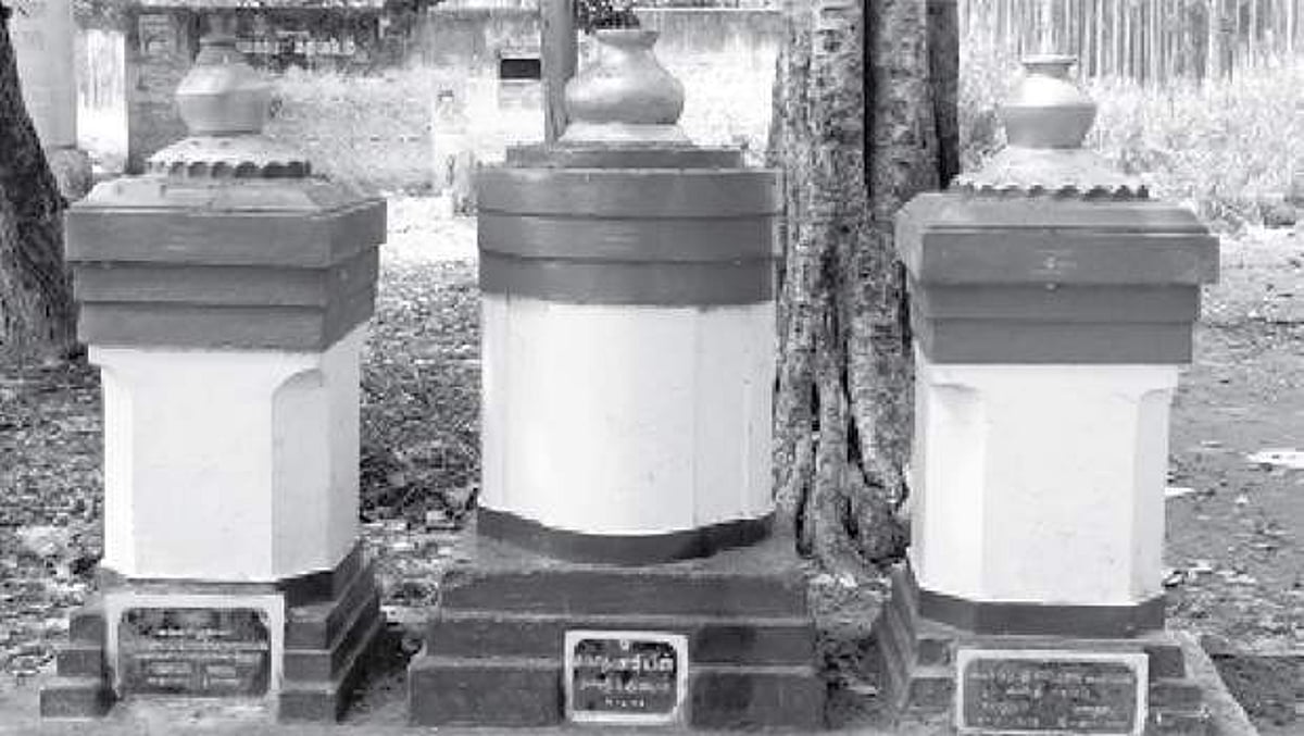 பேரூரில் பராமரிப்பில்லாத காந்தி அஸ்தி மேடை: மண்டபம் அமைக்க அரசு நடவடிக்கை எடுக்குமா?