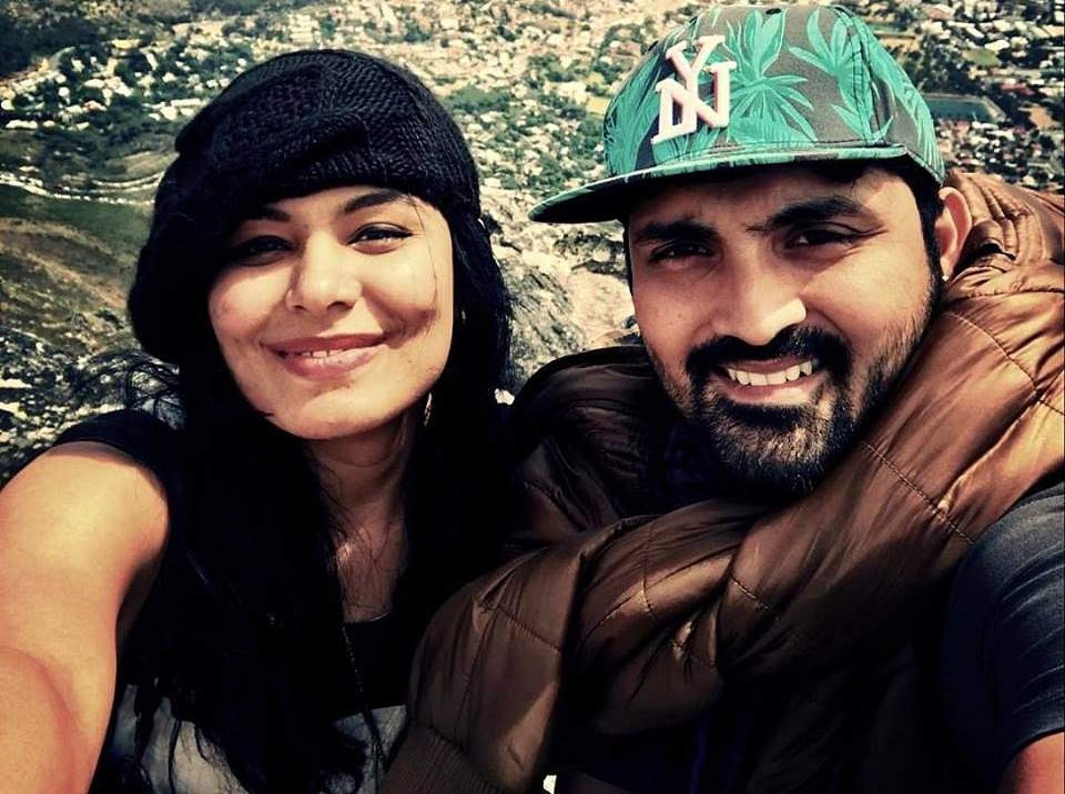 பிரிந்து சென்ற மனைவியின் வீட்டில் திருடியதாக பிரபல நடிகர் கைது!