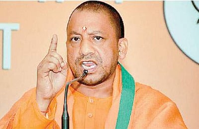 முஸ்லீம் லீக் நாட்டிற்கே பாதிப்பை உண்டாக்கும் வைரஸ்: உ.பி முதல்வரின் சர்ச்சை ட்வீட் 