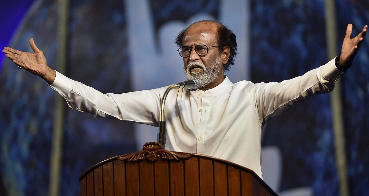 எம்ஜிஆர் சிலை திறப்புடன் தனது அரசியல் அதிரடியைத் தொடங்குகிறாரா ரஜினிகாந்த்?