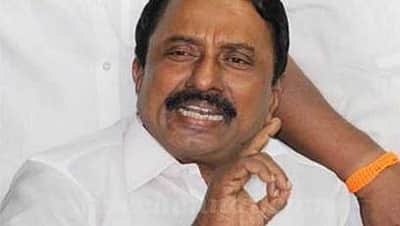 மனம் உண்டு; பணம் இல்லை: சொல்கிறார் அமைச்சர் செங்கோட்டையன்