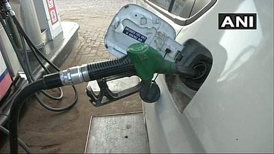 சென்னையில் இன்று பெட்ரோல், டீசல் விலை உயர்வு எவ்வளவு தெரியுமா?