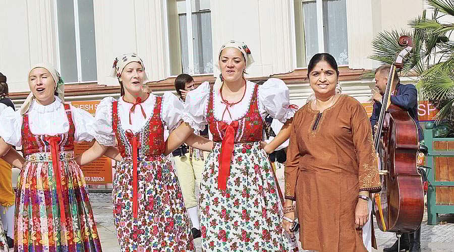 சிந்தை கவர்ந்த திருவிழாக்கள் - 39: சுருள் பிஸ்கட்டின்  சுவை!