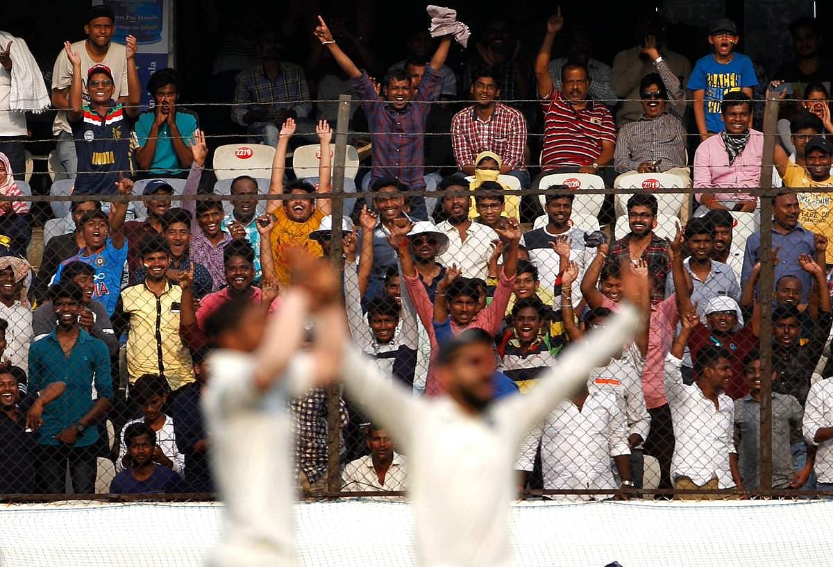 சொந்த மண்ணில் வீரநடை போடும் இந்திய அணி: தொடரும் டெஸ்ட் தொடர் வெற்றிகள்!