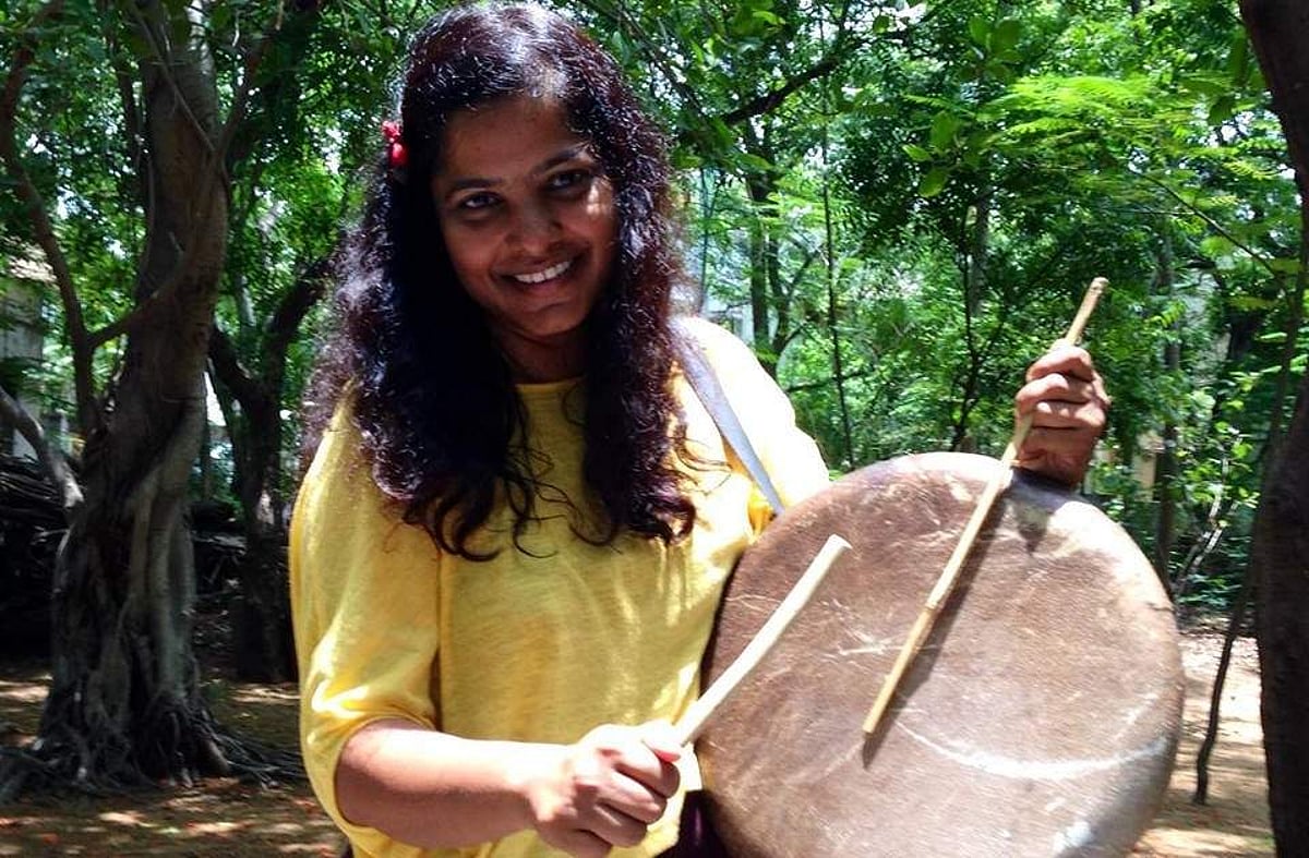 மீ டூ தொடர்பாக கோடம்பாக்கத்தின் முக்கிய தலைகள் மெளனம் சாதிப்பது ஏன்?: கவிஞர் லீனா மணிமேகலை கேள்வி!