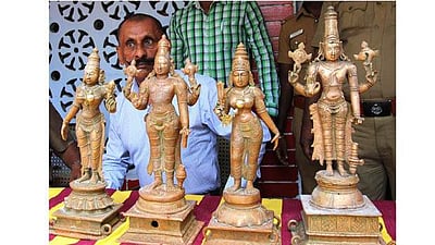 கொள்ளைபோன ஐம்பொன் சிலைகள் மீட்பு