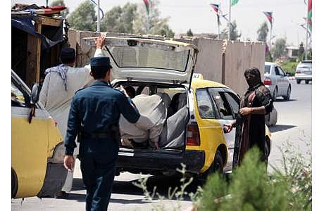 ஆப்கானிஸ்தான்: காவல்துறை தலைவர் படுகொலை எதிரொலி: காந்தஹார் மாகாணத் தேர்தல் தள்ளிவைப்பு