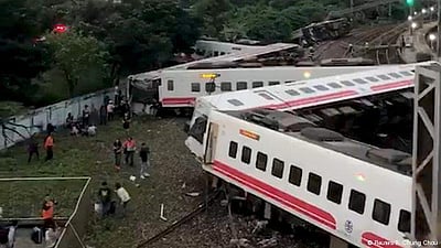 தைவானில் ரயில் விபத்து: 18 பேர் பலி