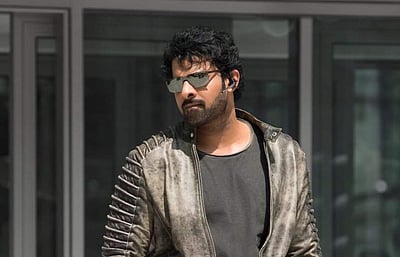 கரோனா நிவாரண நிதிக்கு வாரி வழங்கும் தெலுங்கு நடிகர்கள்: பிரபாஸ் ரூ. 4 கோடி!