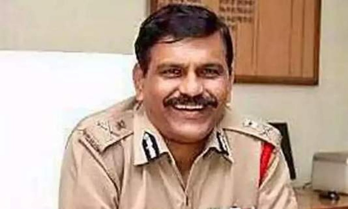 நாகேஸ்வரராவுக்கு யாரும் எதிர்பாராத தண்டனையை வழங்கியது உச்ச நீதிமன்றம்