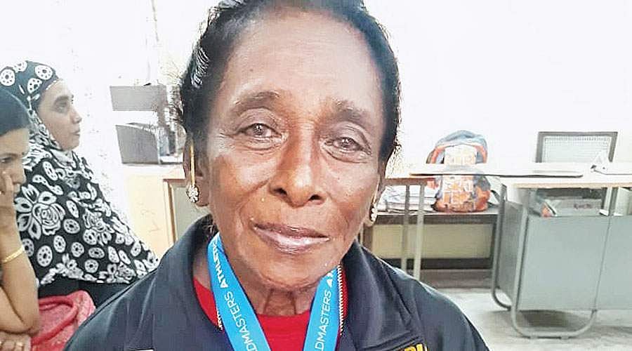 எண்பத்தேழு வயதிலும் பதக்க அறுவடை!