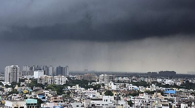 சென்னையில் இடி மின்னலுடன் பலத்த மழை