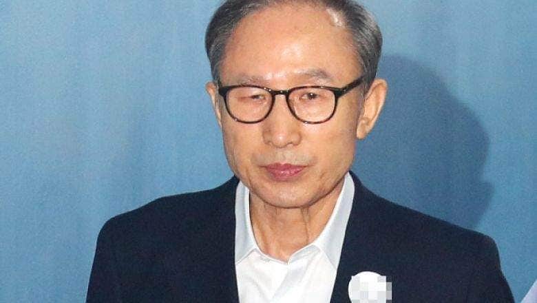 ஊழல் வழக்கில் தென் கொரிய முன்னாள் அதிபருக்கு 15 ஆண்டு சிறை; ரூ. 8 கோடி அபராதம் 