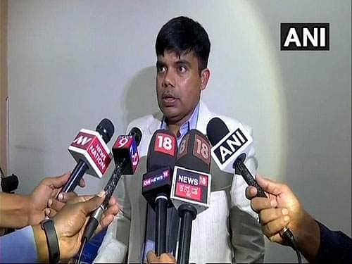 கர்நாடகாவில் அரசு அதிகாரிகளின் வீடுகளில் லஞ்ச ஒழிப்புப் படையினர் சோதனை: ரூ.4.52 கோடி பறிமுதல்