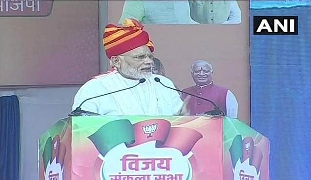 துல்லியத் தாக்குதல் குறித்து கேள்வி எழுப்பி எதிர்க்கட்சியினர் ராணுவ வீரர்களை அவமானப்படுத்தி விட்டனர்: மோடி