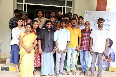 இயற்கைக்கு நன்றி சொல்ல விரும்புகிறேன்! பத்திரிகையாளர் சந்திப்பில் 96 படத்தின் இயக்குநர் பிரேம் குமார் நெகிழ்ச்சி!