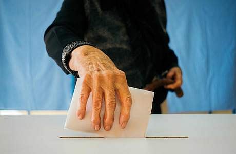 ஹிமாச்சலப் பிரதேசத்தில் காத்திருக்கும் 50 லட்சம் பேர்! நாளை இறுதிகட்ட வாக்குப்பதிவு