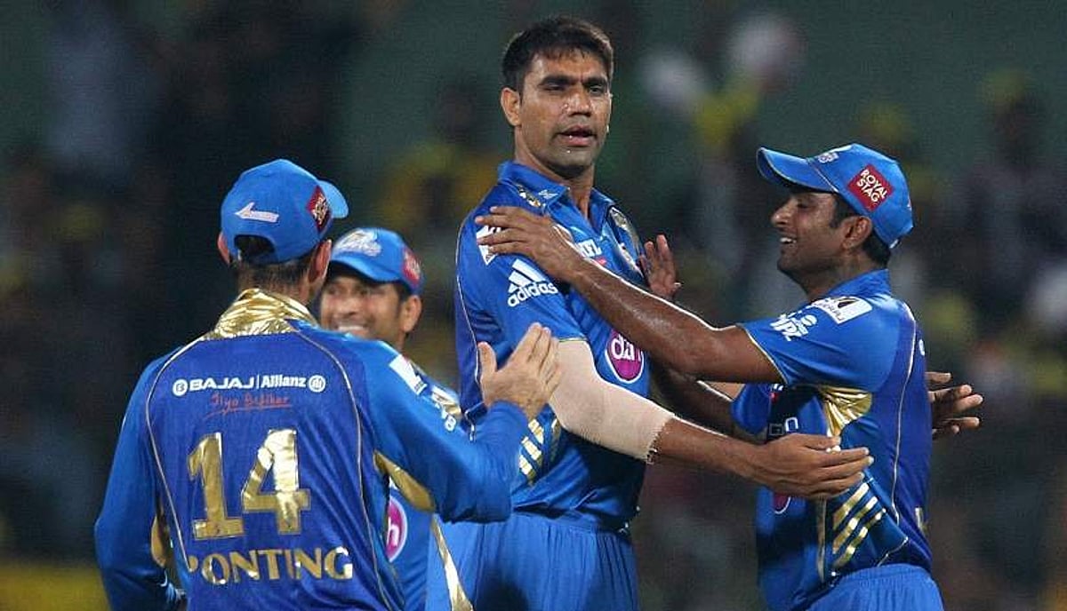 கடைசி வரை 5 விக்கெட் எடுக்காத துரதிர்ஷ்டம்: முனாஃப் படேல் ஓய்வு அறிவிப்பை வெளியிட்டார்!