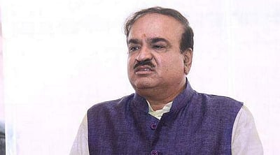 மத்திய அமைச்சர் அனந்தகுமார் காலமானார்: தலைவர்கள் அஞ்சலி