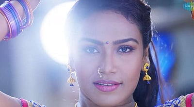 வாடி என் கிளியே பாடல் வீடியோ