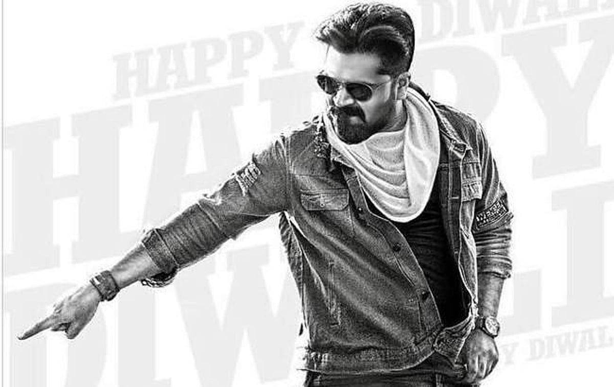 பொங்கலுக்கு வர்றோம்: ரசிகர்களுக்கு ஆறுதல் சொல்லும் சிம்பு!