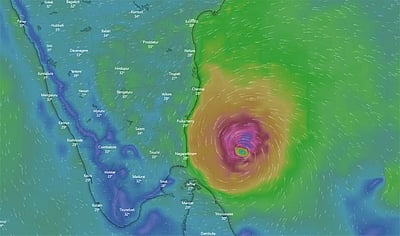கரையைத் தொட்டது கஜா புயலின் வெளிப்பகுதி: வானிலை ஆய்வு மையம்