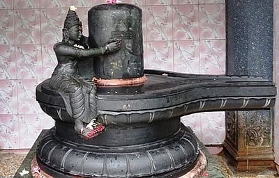 திருவண்ணாமலைக்குச் செல்ல முடியாதவர்களுக்காக சென்னையில் ஒளிரும் அண்ணாமலை..!