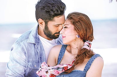 குற்றங்களுக்கான மூலம் அங்குள்ளவர்களின் திட்டங்களால்தான் நிரம்பி இருக்கும்! துப்பாக்கி முனை படத்தின் கதை!