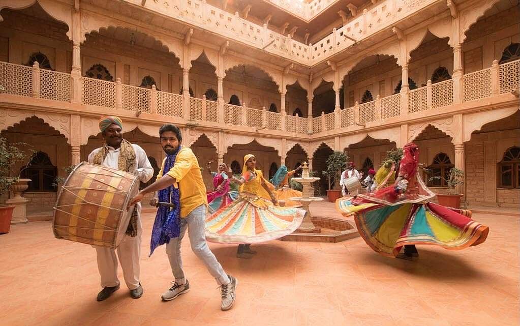 சர்வம் தாள மயம்: பாடல் பட்டியலை வெளியிட்டார் ஏ.ஆர். ரஹ்மான்! 