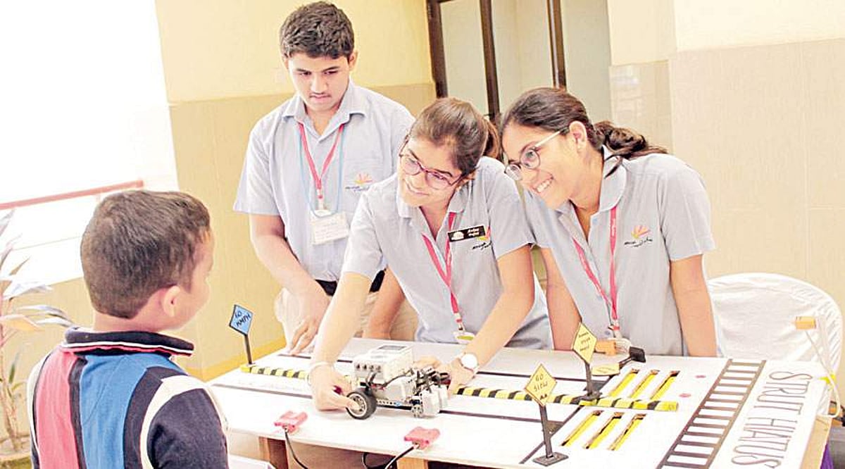 உலகத் தர அறிவியல் போட்டி: வெற்றி பெற்ற மாணவ விஞ்ஞானிகள்!