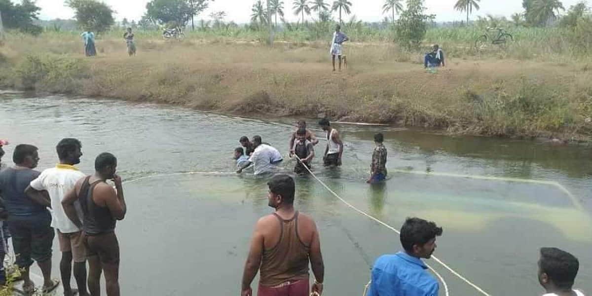 கர்நாடகா: மாண்டியாவில் கால்வாயில் பேருந்து கவிழ்ந்ததில் பலி எண்ணிக்கை 25 ஆக உயர்வு