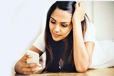 பெண்களே உஷார்! வாட்ஸ்ஆப்பில் இதெல்லாம் சிக்கல்தான்!