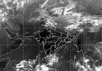 குறைந்த காற்றழுத்தத் தாழ்வு நிலை; டெல்டா மாவட்டங்களில் கன மழைக்கு வாய்ப்பு