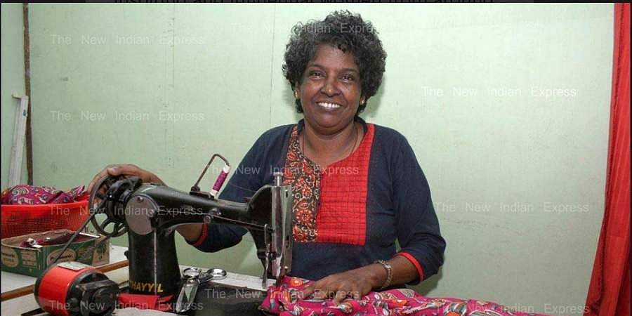 பிபிசியின் அதிகாரமிக்க 100 பெண்களில் இந்திய டெய்லர் இடம்பெற்றது எப்படி?