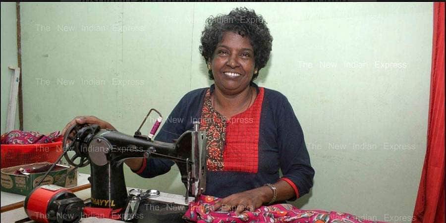 பிபிசியின் அதிகாரமிக்க 100 பெண்களில் இந்திய டெய்லர் இடம்பெற்றது எப்படி?