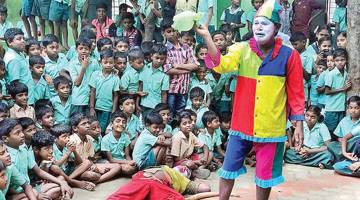 கதைச் சொல்லியாக இருப்பதே மகிழ்ச்சி!