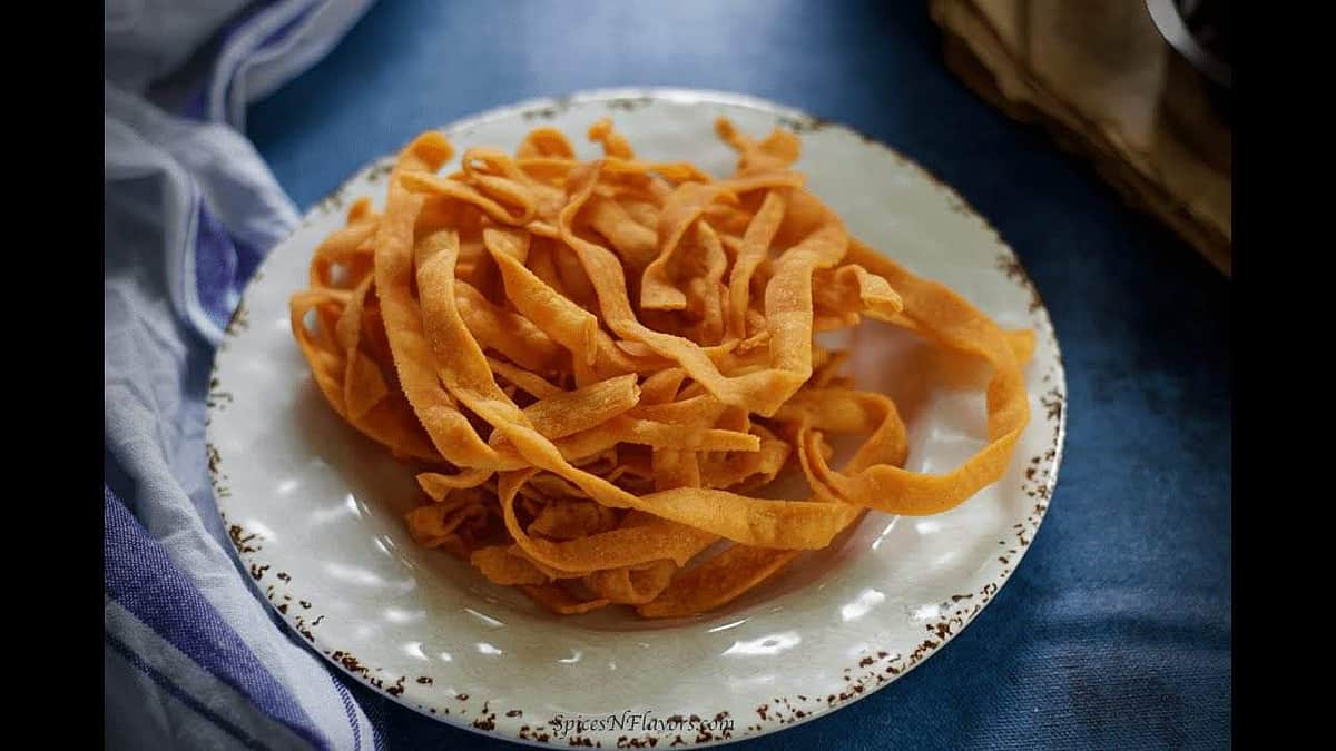 தீபாவளி ரெசிபி! ரிப்பன் பக்கோடா (ரிப்பன் முறுக்கு)