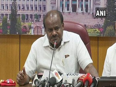 கர்நாடகாவில் 28 மக்களவைத் தொகுகளில் வெற்றி பெறுவதே இலக்கு: குமாரசாமி பேட்டி