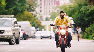 வந்தா ராஜாவதன் வருவேன்