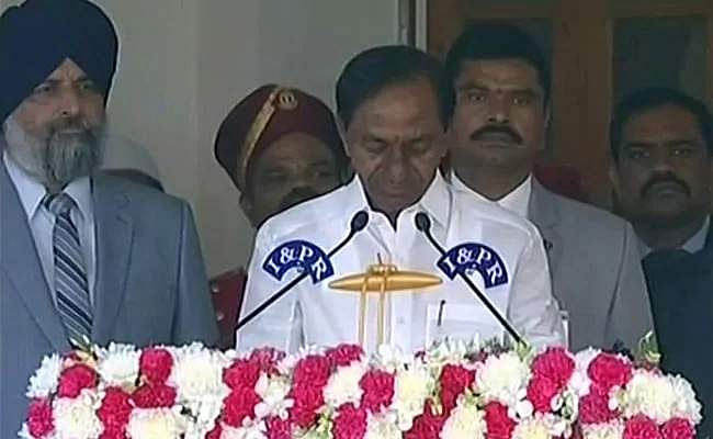 தெலங்கானா முதல்வராக சந்திரசேகர ராவ் பதவியேற்பு  